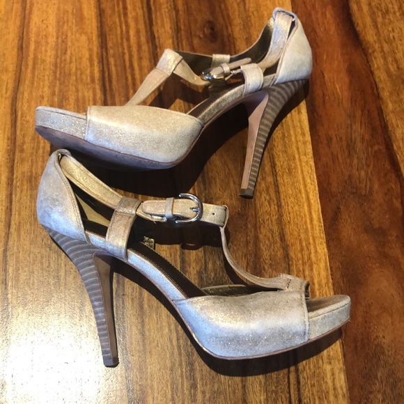 Coach Shimmey leather platform sandals - Picture 10 of 11